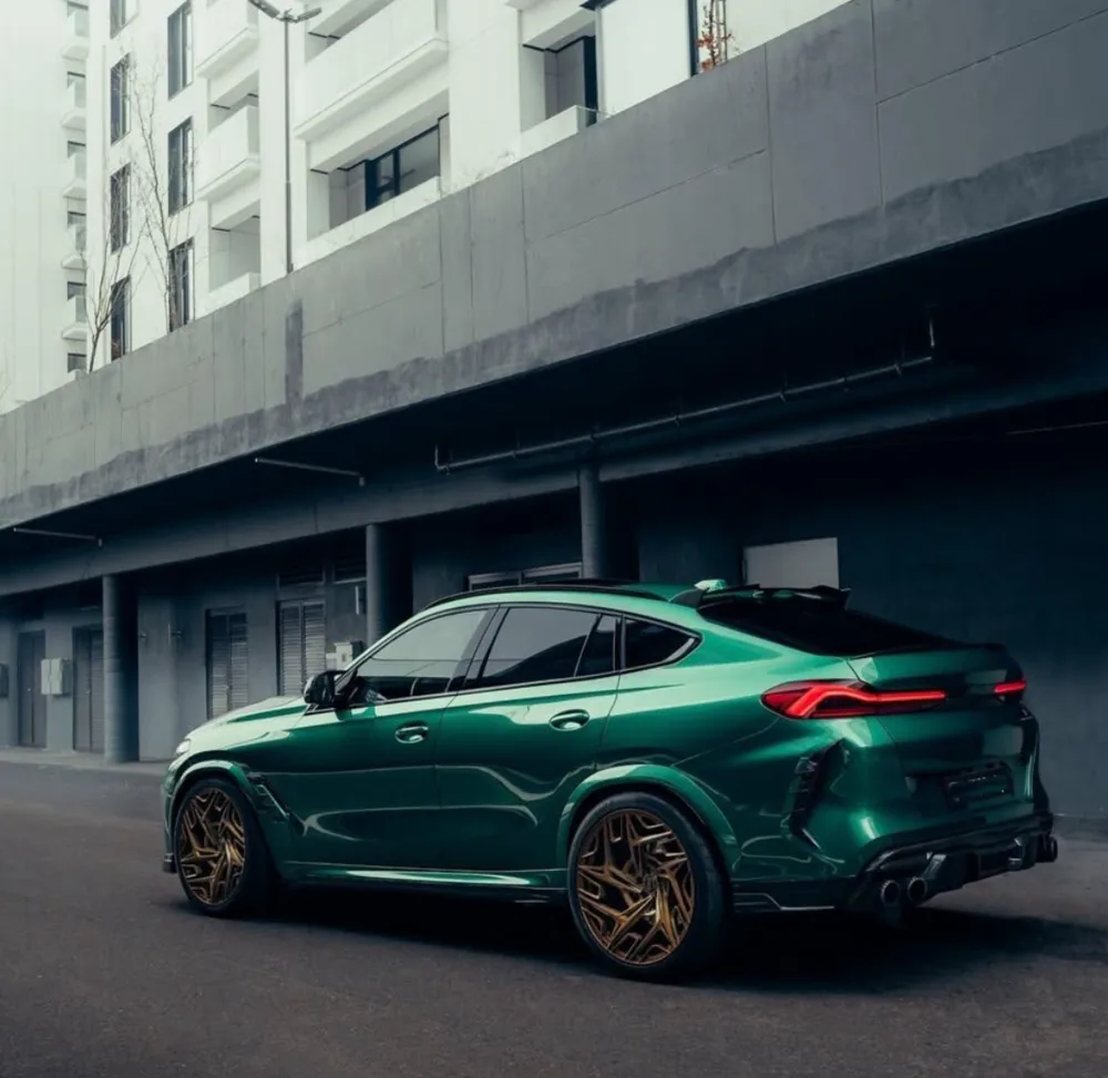 BMW X6M з карбоновим обвісом, приклад рестайлінгу